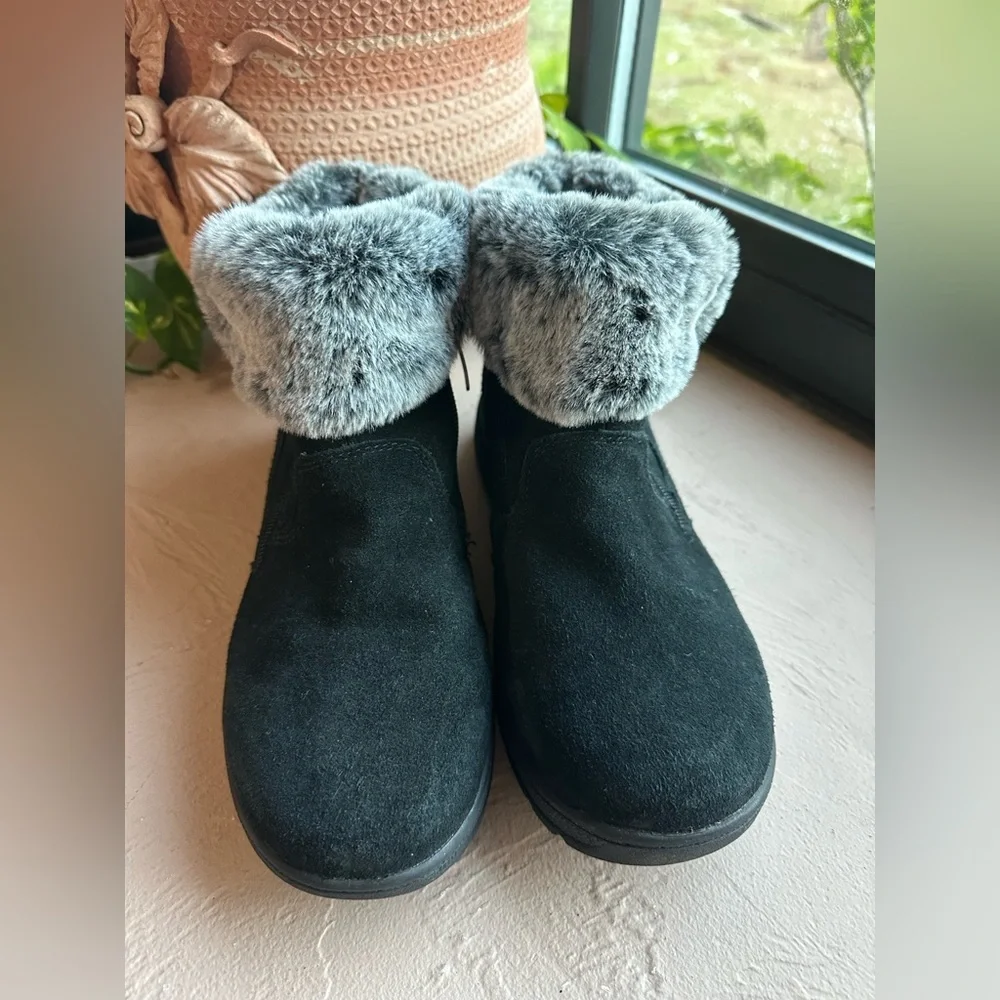 Khombu Jessica Winter Snow Boots Black Leather Faux Fur Size 9M